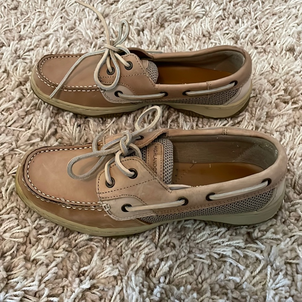 Like new boat shoes, similar to Sperrys
